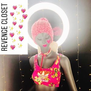 🌈 5 For $25 💛 Cute Pink & White Beanie